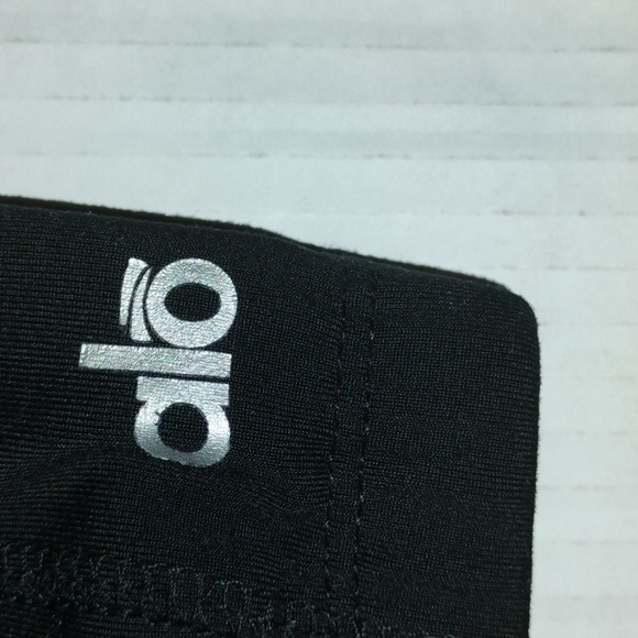 ALO Yoga Cool Fit Sports Bra. Womens size XS. Black in color. - Picture 2 of 6